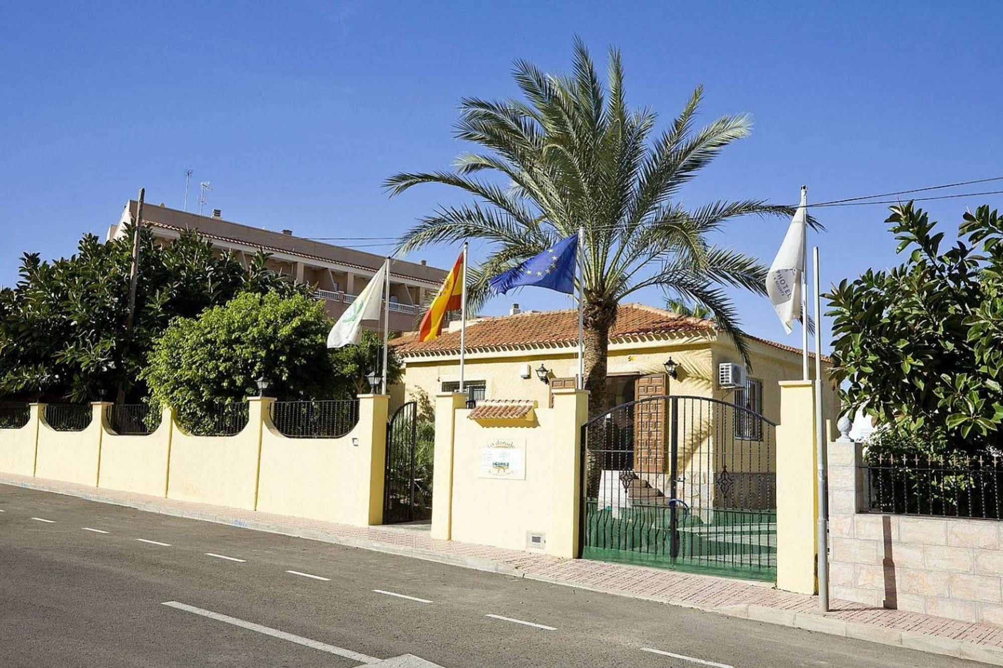 Ona Aldea Del Mar Aparthotel Torrevieja Bagian luar foto