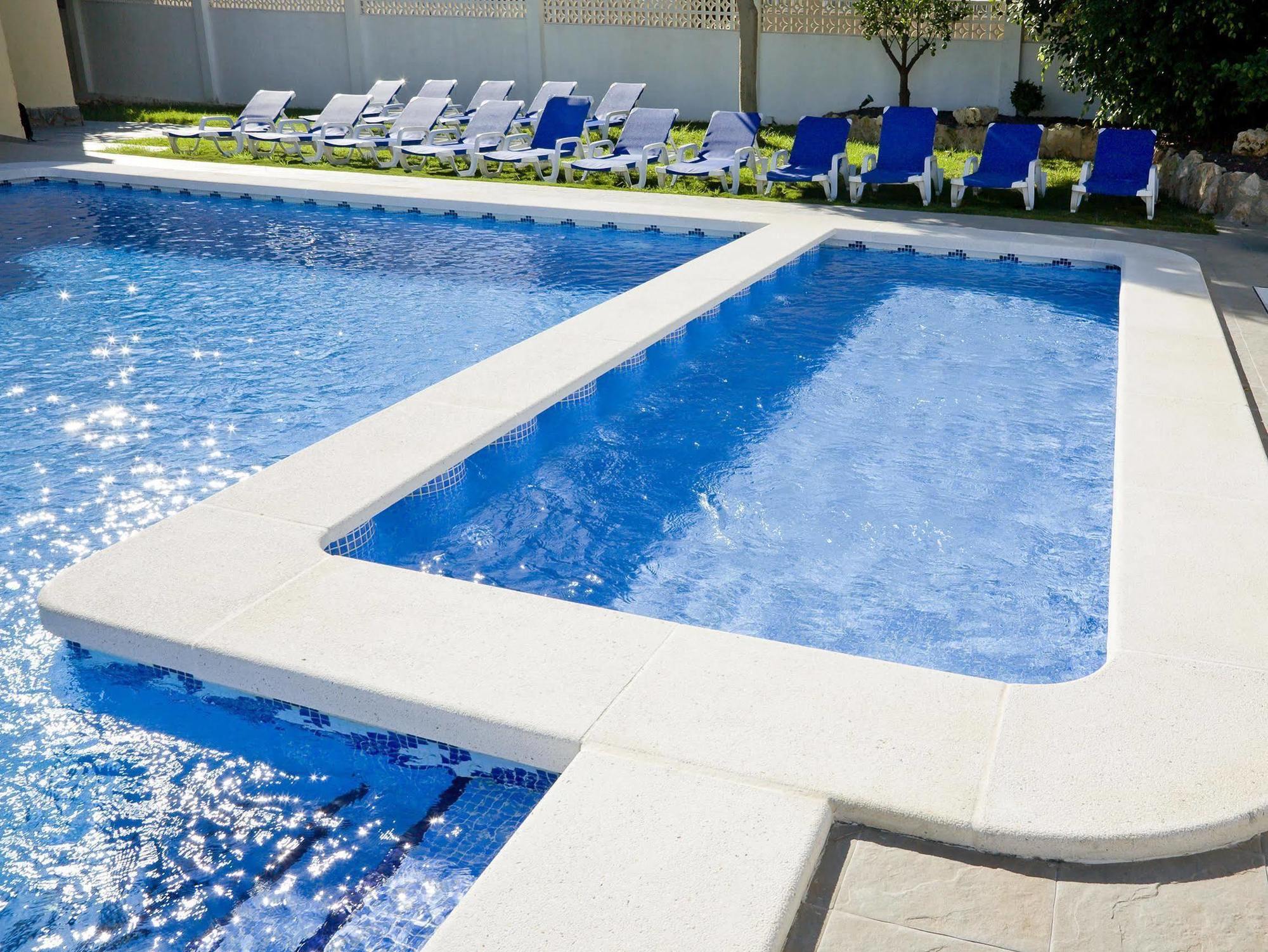 Ona Aldea Del Mar Aparthotel Torrevieja Bagian luar foto